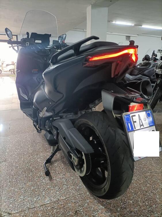 Yamaha T-Max 560 (2022 - 24) (5)