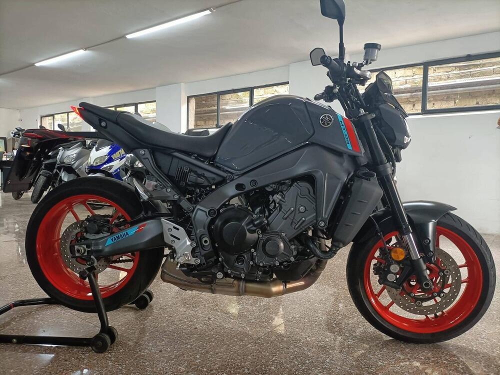 Yamaha MT-09 (2021 - 23) (3)