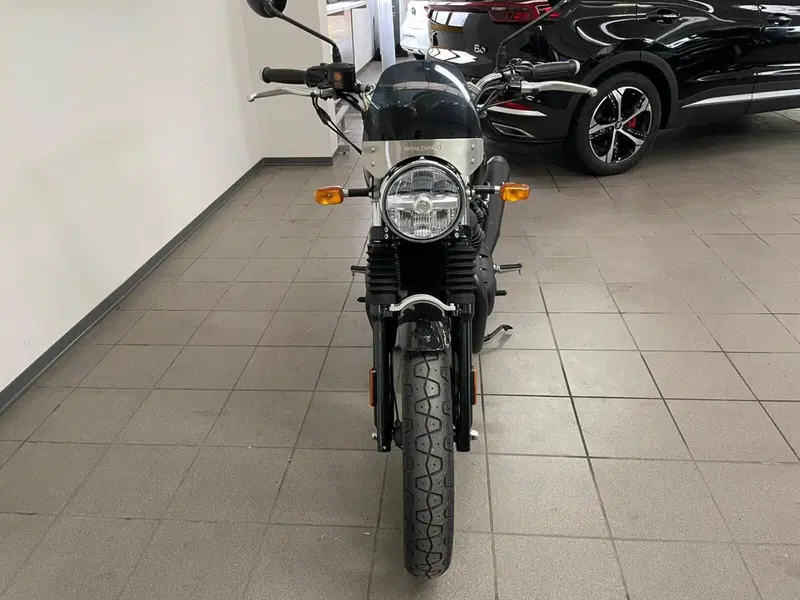 Royal Enfield Interceptor 650 (2021 - 26) (2)