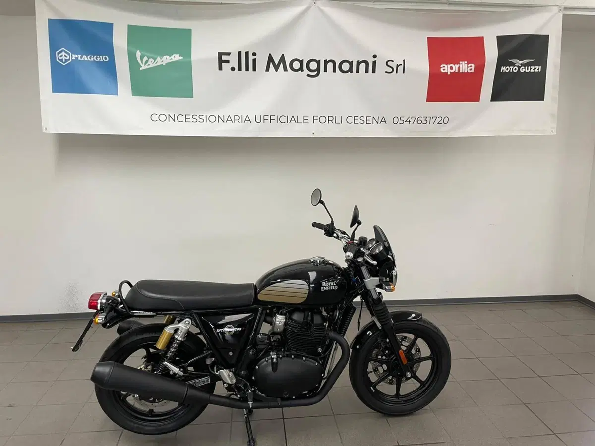 Royal Enfield Interceptor 650 (2021 - 26) (4)