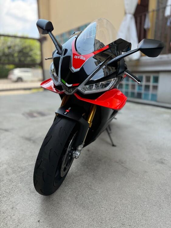 Aprilia RSV4 1100 Factory (2021 - 24)