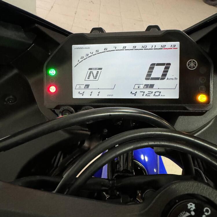 Yamaha YZF R3 (2021 - 24) (4)