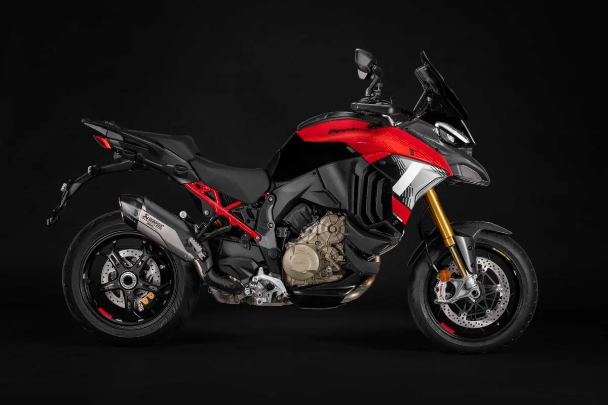 Nuova Ducati Multistrada V4, V4 S e Pikes Peak 2025. La tecnica della MotoGP arriva sulla Maxi Enduro e sulla Crossover [VIDEO E GALLERY] (6)