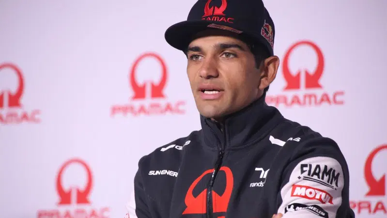 MotoGP 2024. GP dell'Emilia Romagna. Jorge Martin apre la conferenza stampa con il ricordo di Luca Salvadori: "Vorrei ringraziarlo per tutto quello che ha fatto per il nostro sport" 