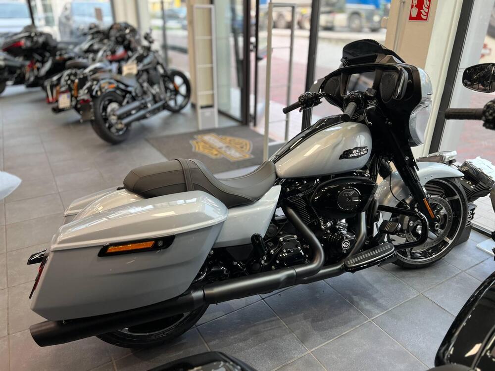 Harley-Davidson Street Glide (2024)