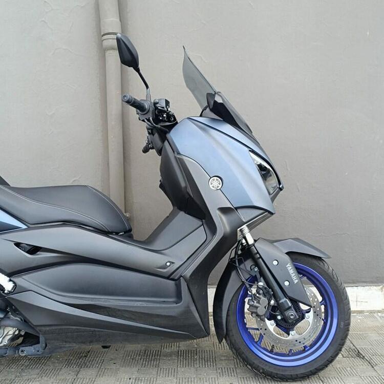 Yamaha X-Max 300 (2021 - 24) (3)