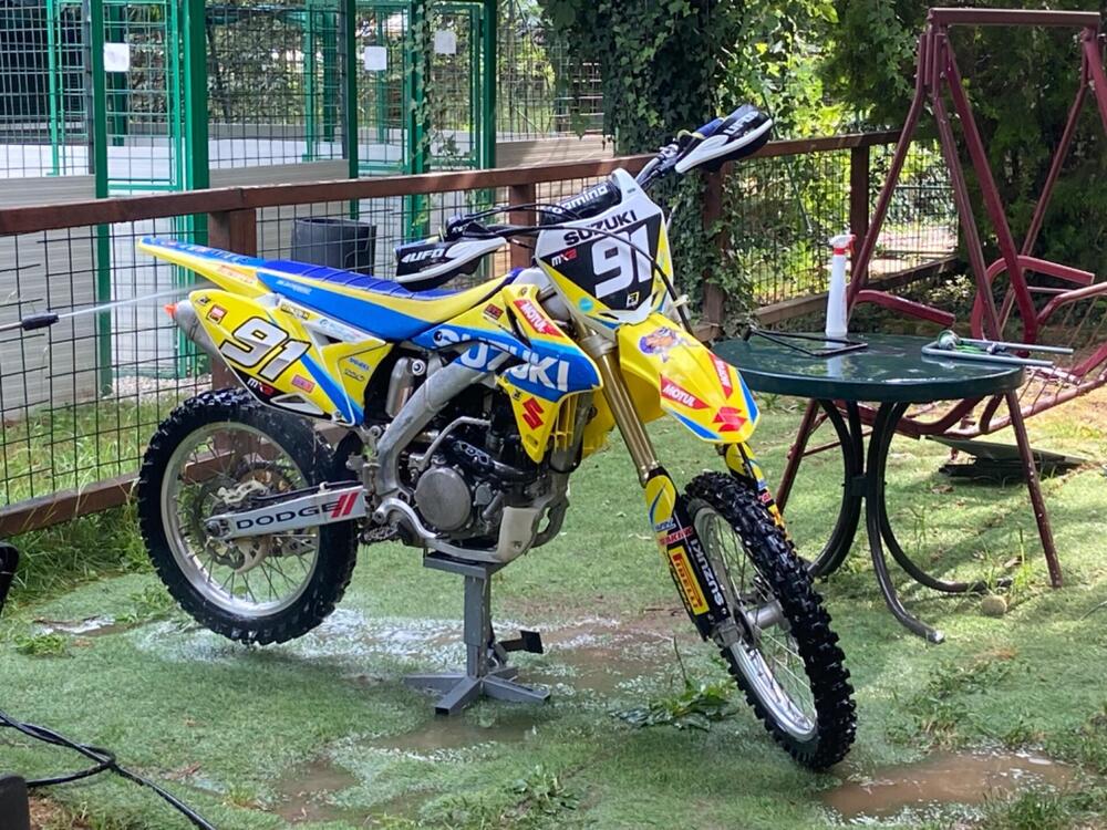 Suzuki RM-Z 250 (2015)