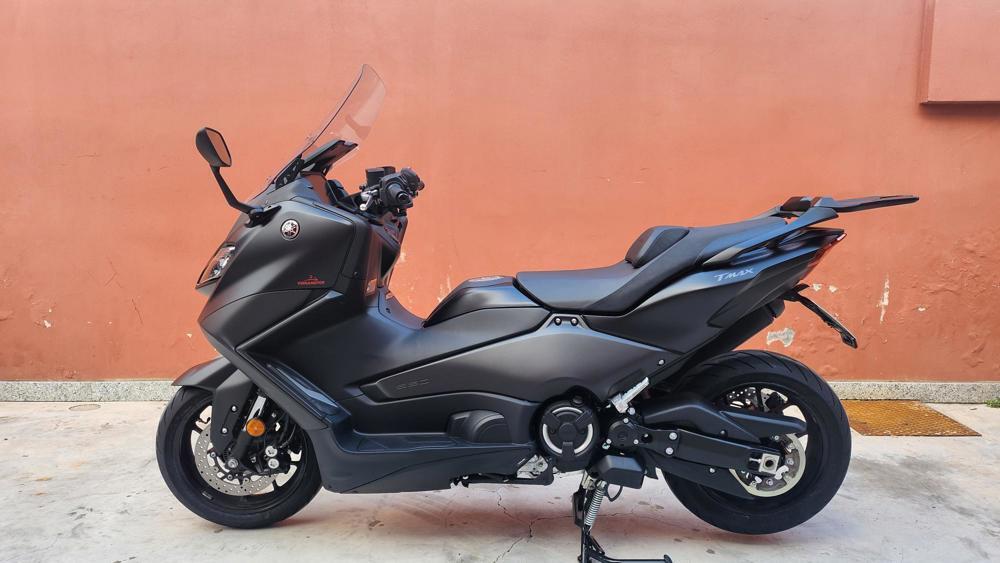 Yamaha T-Max 560 (2022 - 24) (2)