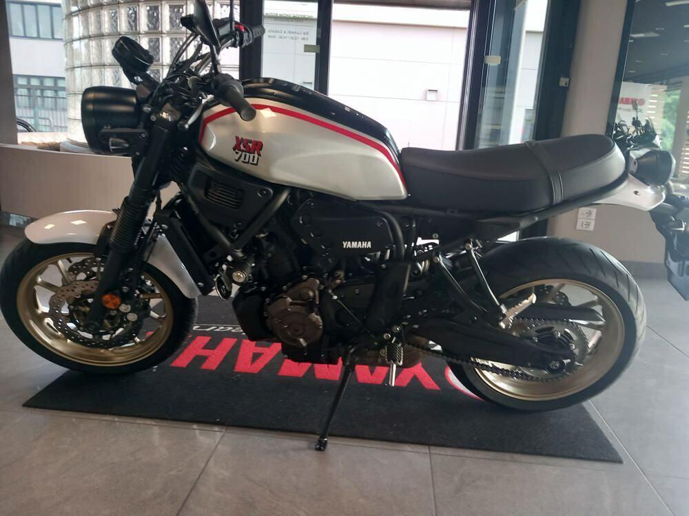 Yamaha XSR 700 XTribute (2021) (2)