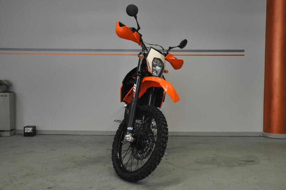 KTM 690 Enduro R (2012 - 17) (2)