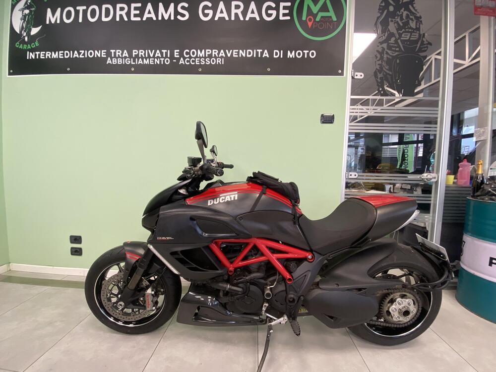 Ducati Diavel 1200 Carbon (2010 - 13)