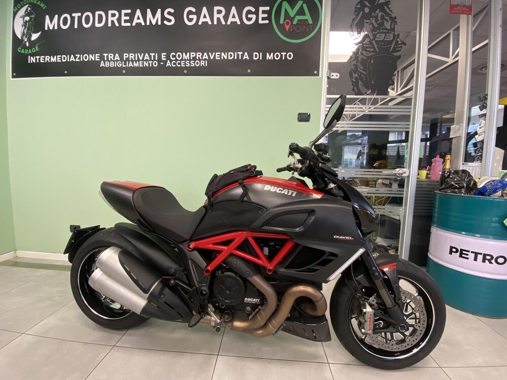 Ducati Diavel 1200 Carbon (2010 - 13) (5)