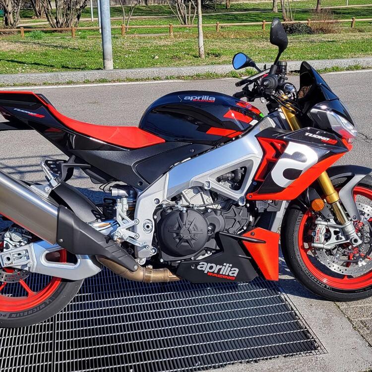 Aprilia Tuono 1100 V4 Factory (2021 - 24) (2)