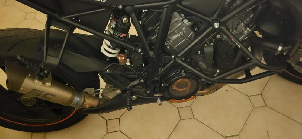 KTM 1290 Super Duke R ABS (2017 - 18) (4)