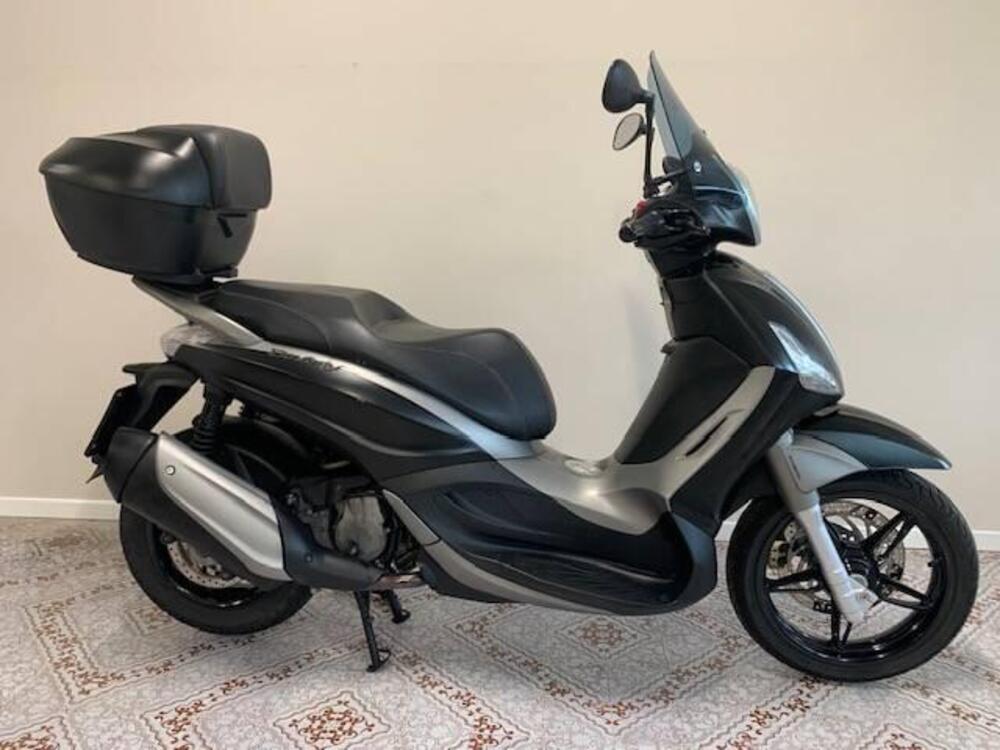 Piaggio Beverly 350 SportTouring ie ABS (2011 - 17)