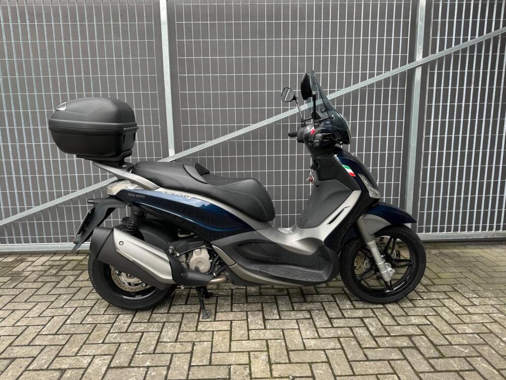 Piaggio Beverly 350 SportTouring ie (2011 - 15)