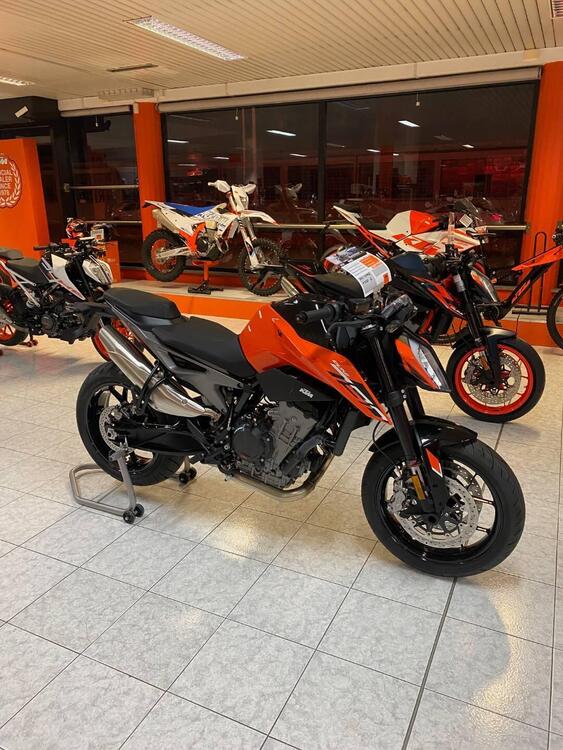 KTM 790 Duke L (2023 - 24)