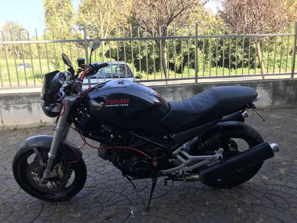 Ducati Monster 600 Dark (1998 - 01) (3)