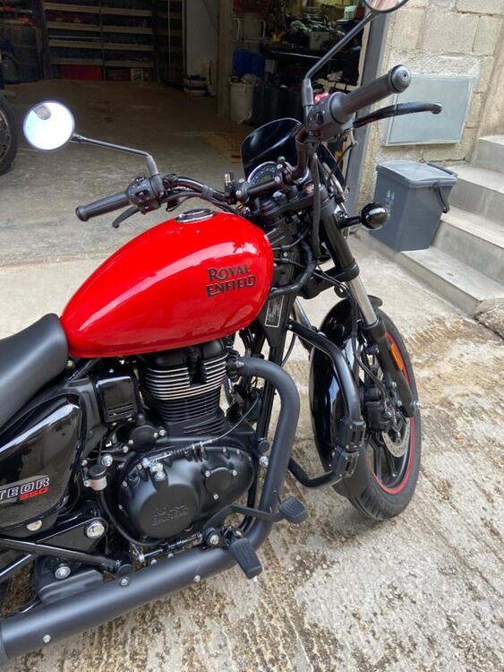 Royal Enfield Meteor 350 Fireball (2021 - 24) (4)