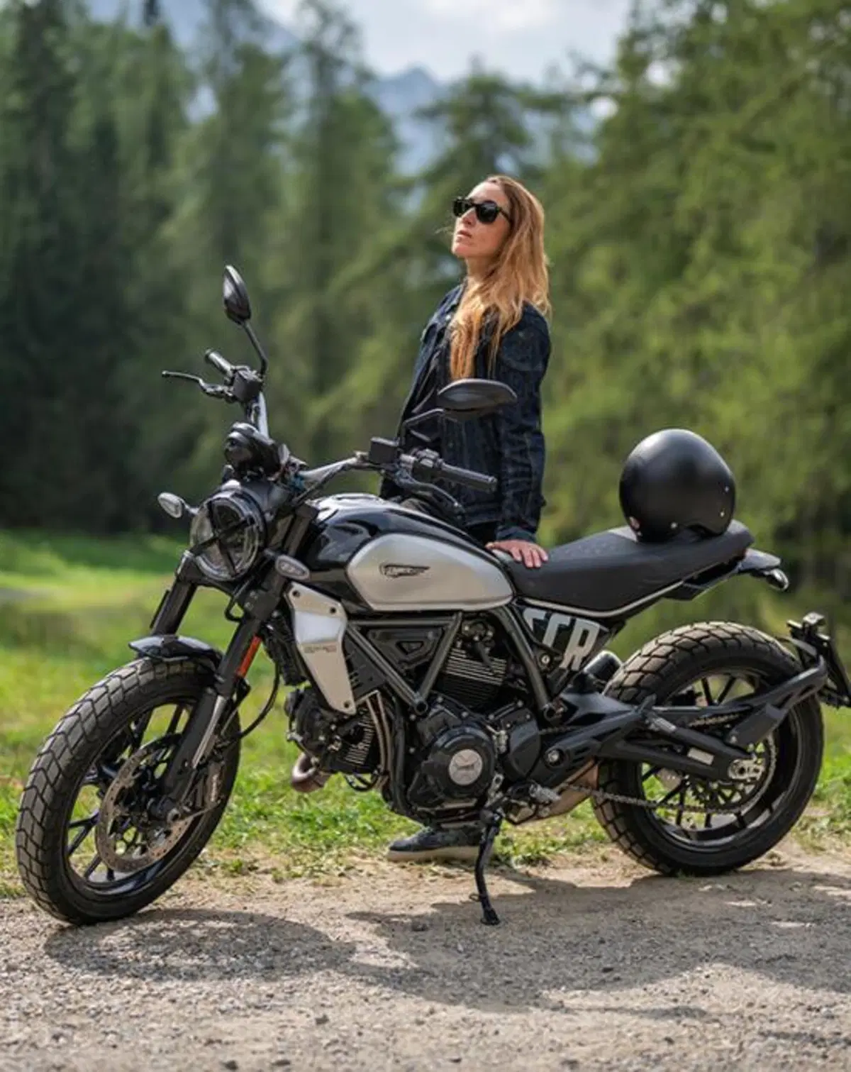 Sofia Goggia, dallo sci alle moto: ecco la sua nuova Ducati Scrambler Icon [GALLERY] (3)