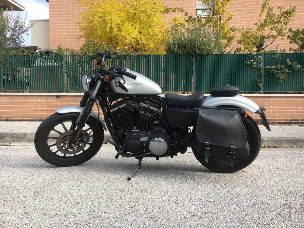 Harley-Davidson 883 Iron (2009 - 11) - XL 883N