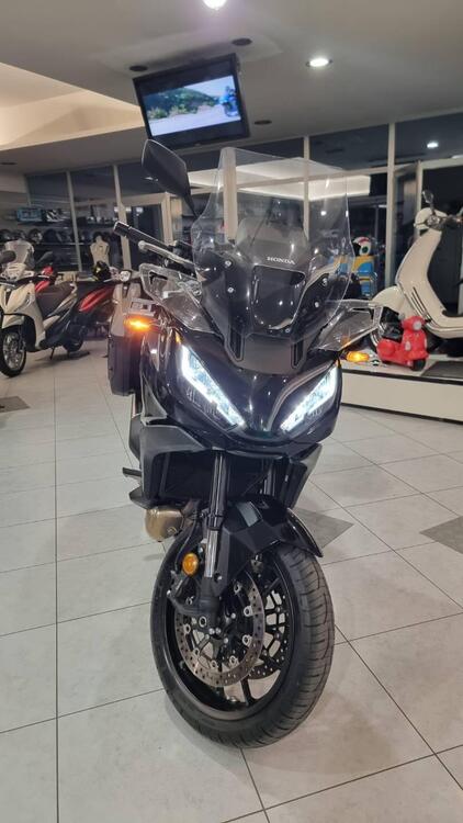 Honda NT 1100 DCT (2022 - 24) (2)