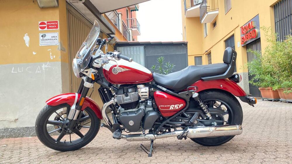 Royal Enfield Super Meteor 650 (2023 - 24)