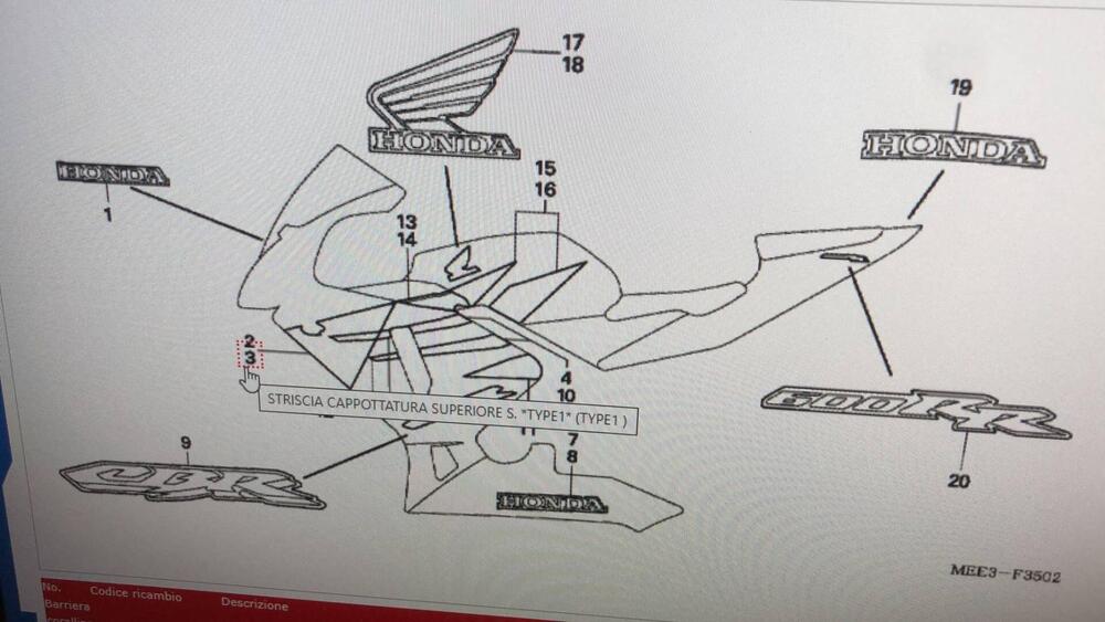 STRISCIA CARENA SUPERIORE HONDA CBR 600 RR CODICE (2)