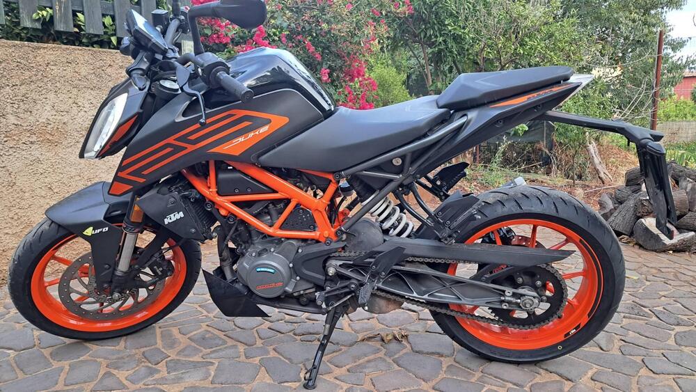 KTM 125 Duke (2021 - 23)