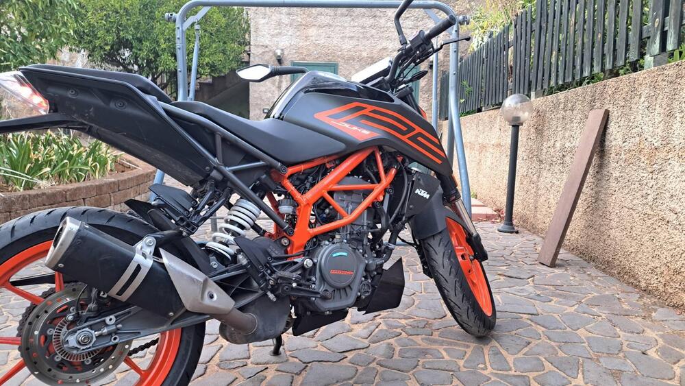 KTM 125 Duke (2021 - 23) (3)