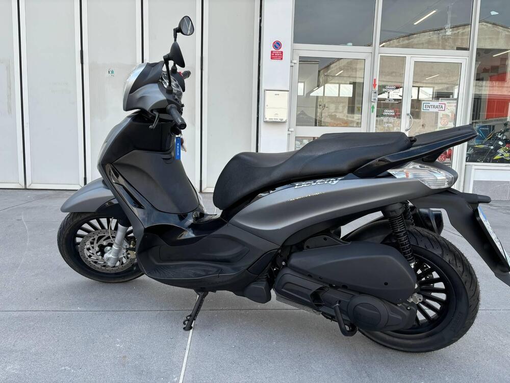 Piaggio Beverly 300 S i.e. (2015 - 16) (3)