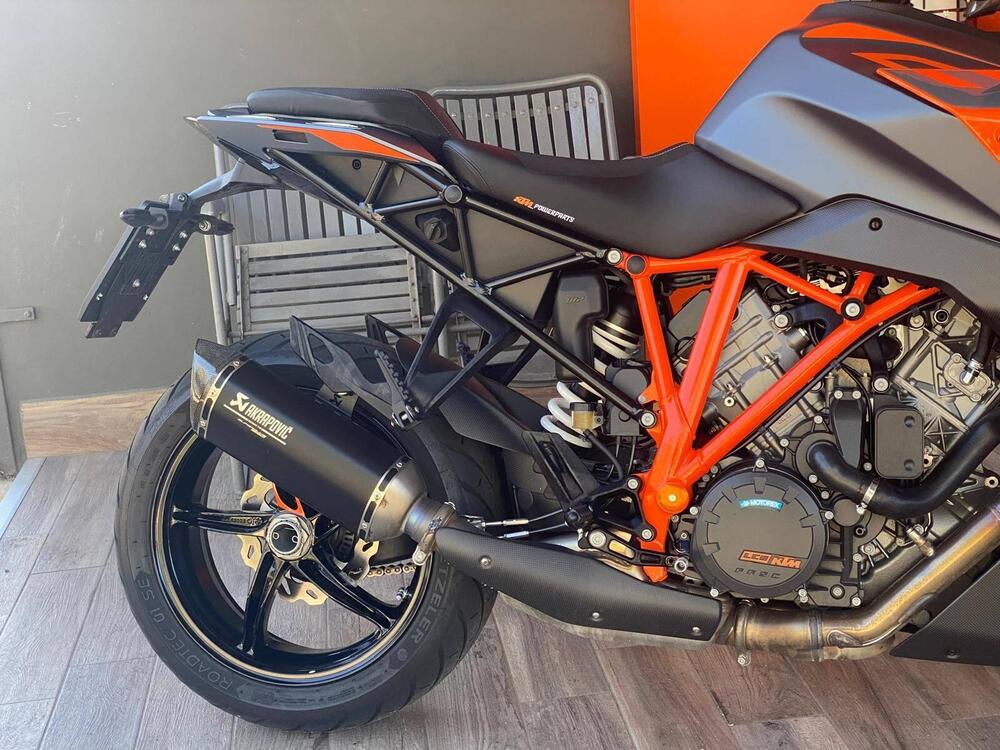 KTM 1290 Super Duke GT (2022 - 24) (4)