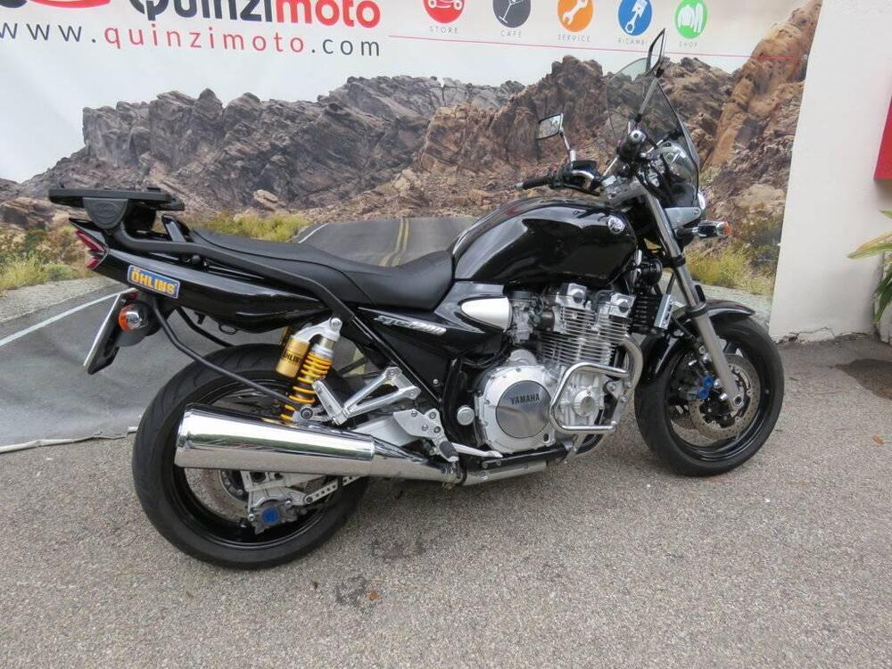 Yamaha XJR 1300 (2002 - 06) (2)