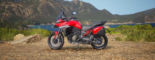 Ducati Multistrada V4 2025. Due configurazioni da sogno: una da viaggio e l'altra da pista. Ecco il prezzo (9)