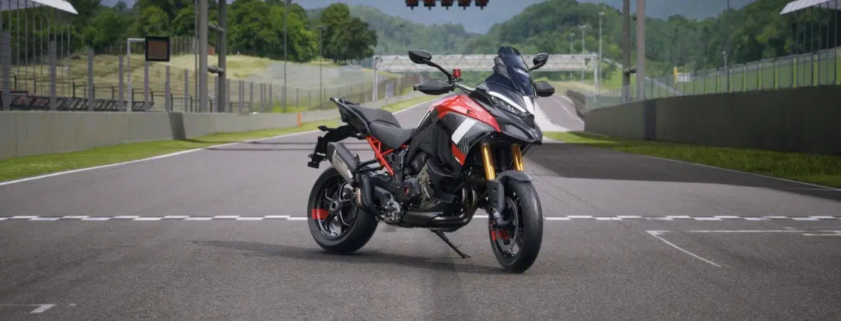 Ducati Multistrada V4 2025. Due configurazioni da sogno: una da viaggio e l'altra da pista. Ecco il prezzo (11)
