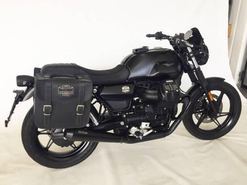 Moto Guzzi V7 Stone (2021 - 24) (4)