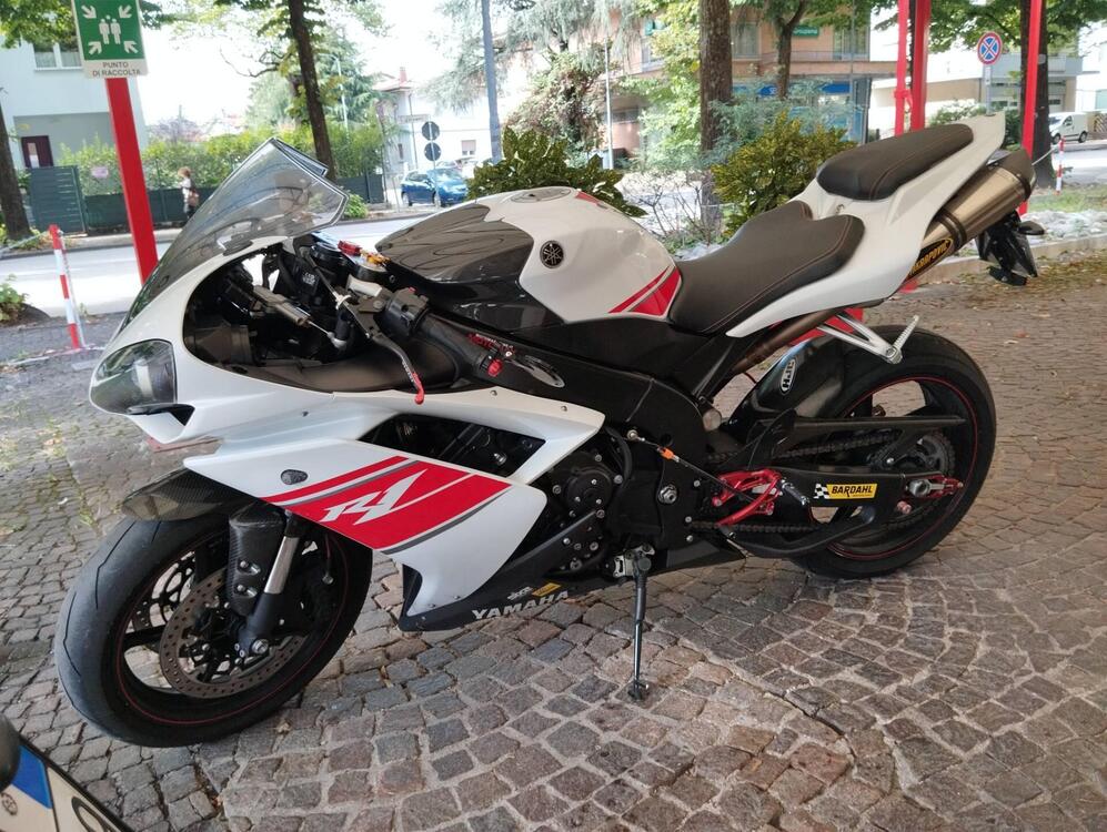 Yamaha YZF R1 (2007 - 08) (3)