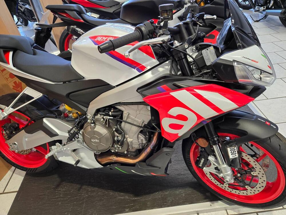 Aprilia Tuono 660 Factory (2022 - 24) (2)