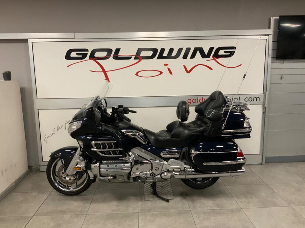 Honda GL 1800 Gold Wing (2007 - 11) (2)