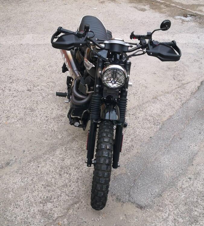 Triumph Scrambler (2006 - 17) (2)