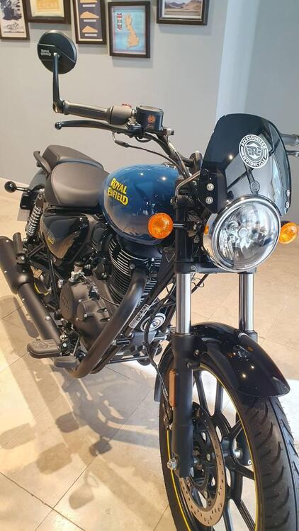 Royal Enfield Meteor 350 Fireball (2021 - 24)