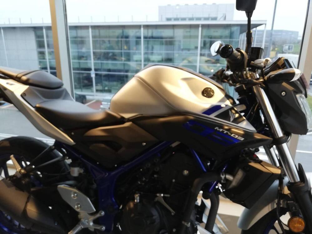 Yamaha MT-03 (2016 - 17) (2)