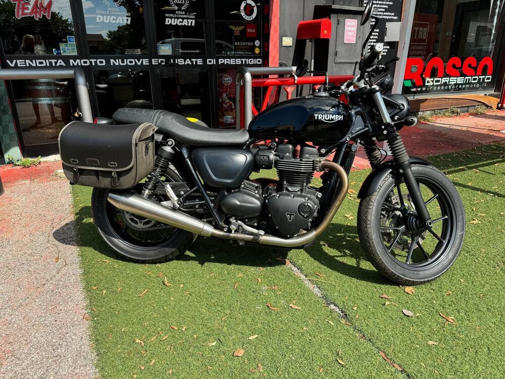 Triumph Street Twin 900 (2016) (2)