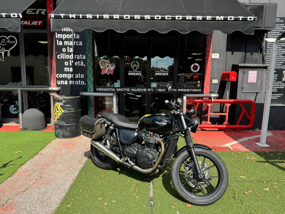 Triumph Street Twin 900 (2016)