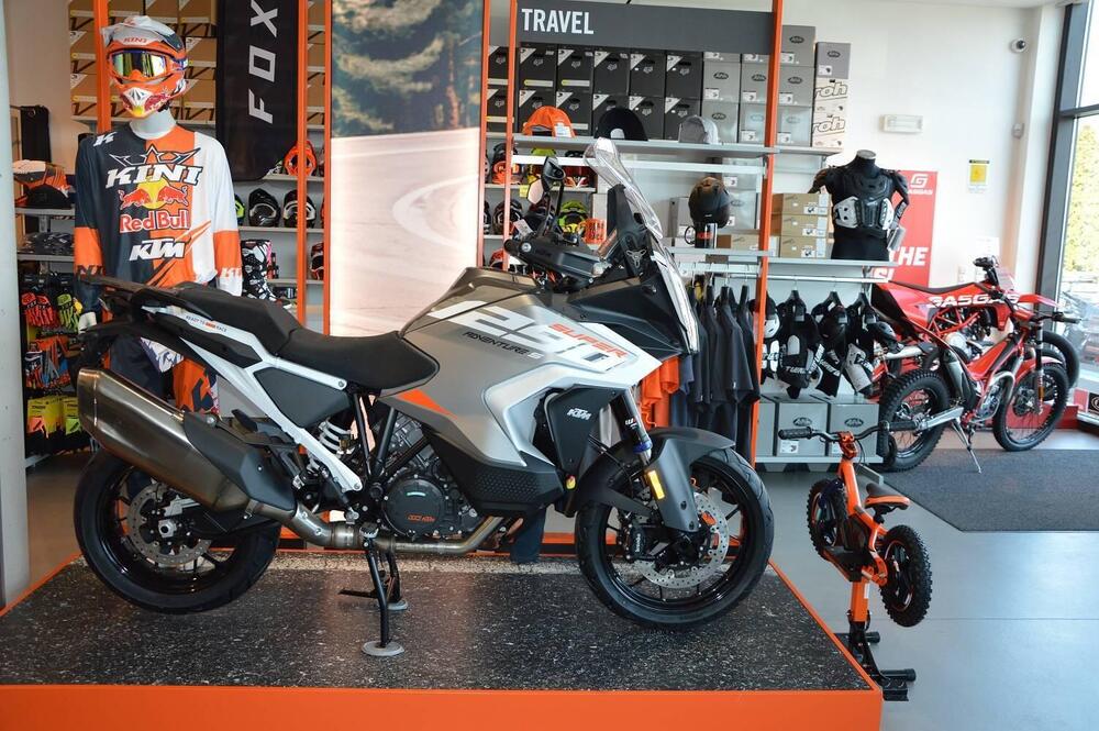 KTM 1290 Super Adventure S (2022 - 24)