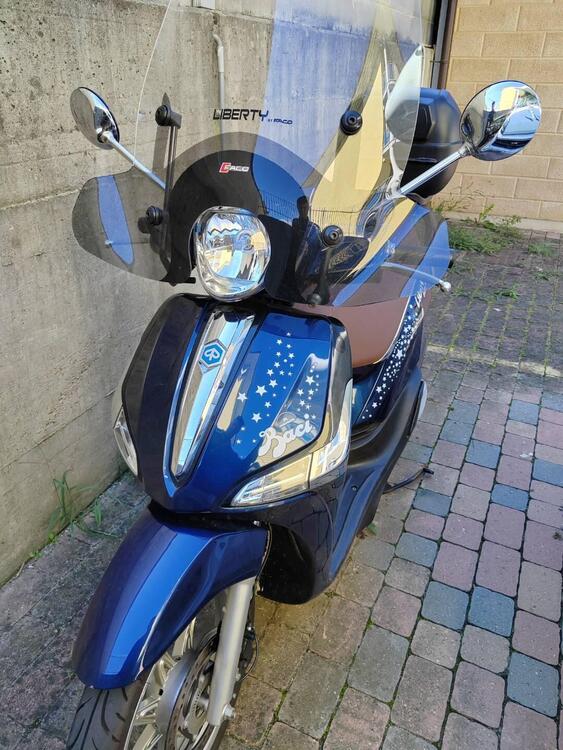 Piaggio Liberty 125 3V ABS Baci Perugina (2022 - 23) (5)