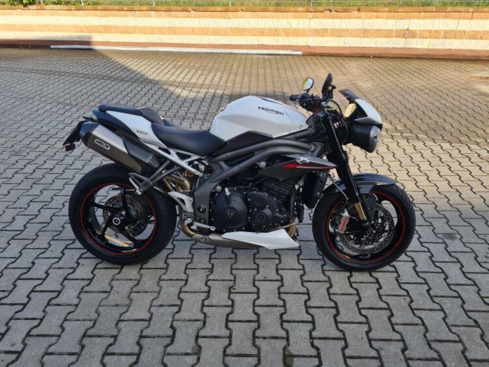 Triumph Speed Triple 1050 RS (2018 - 20) (3)