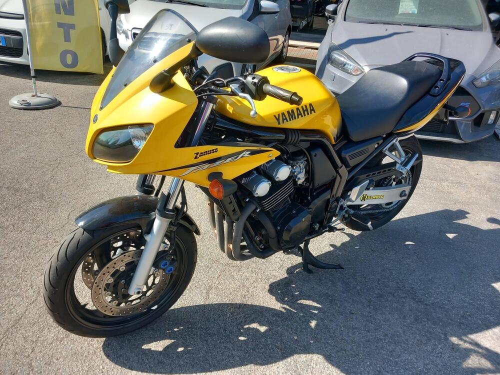 Yamaha FZS 600 Fazer (2003 - 04) (2)