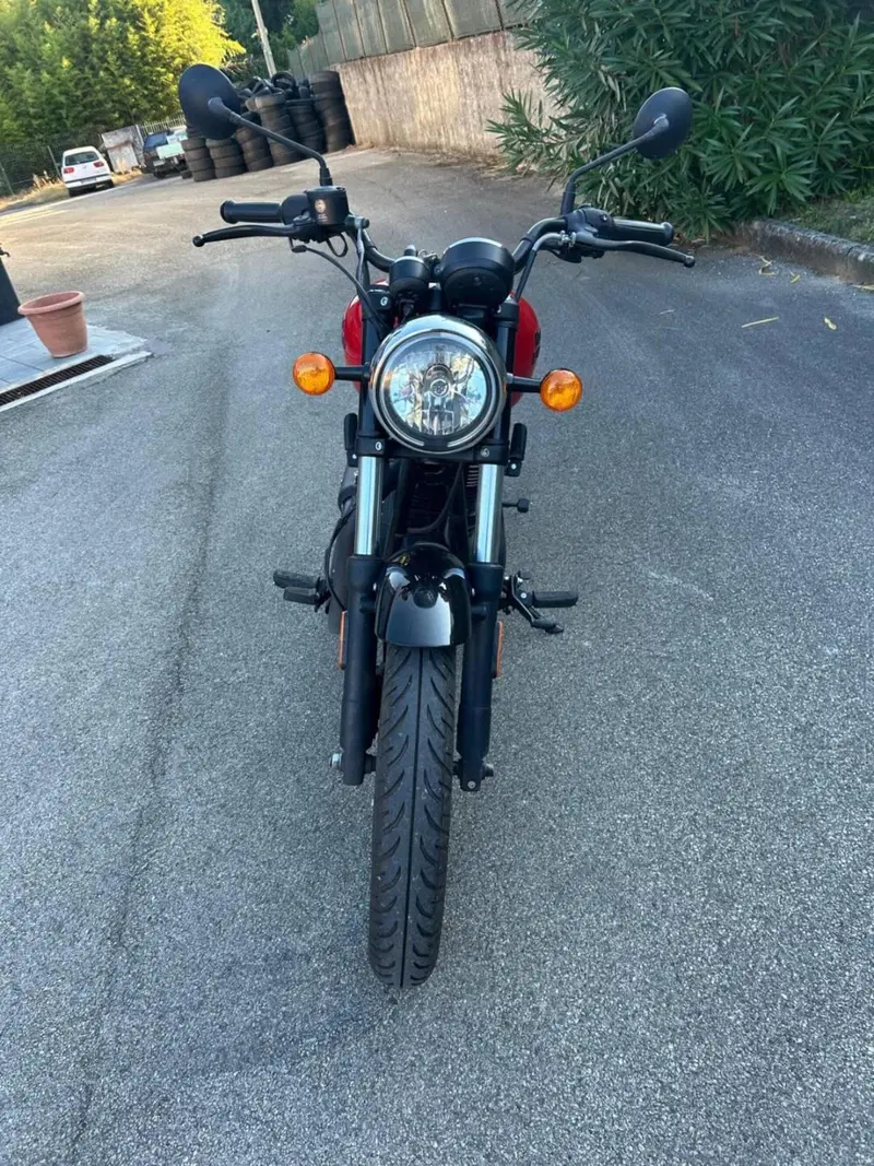 Royal Enfield Meteor 350 (2021 - 26) (4)