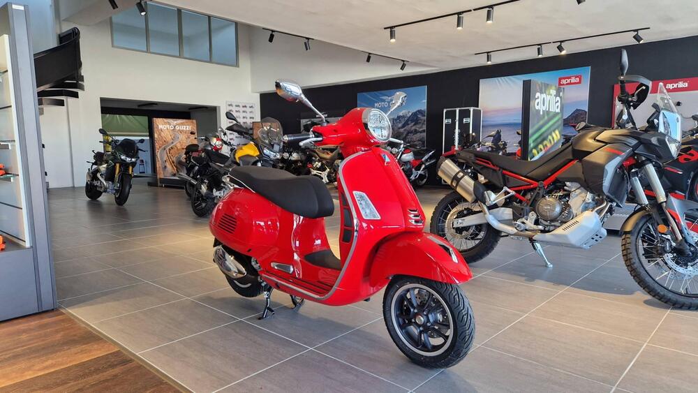 Vespa GTS 300 Super (2023 - 24)